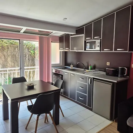 Yes Apartman