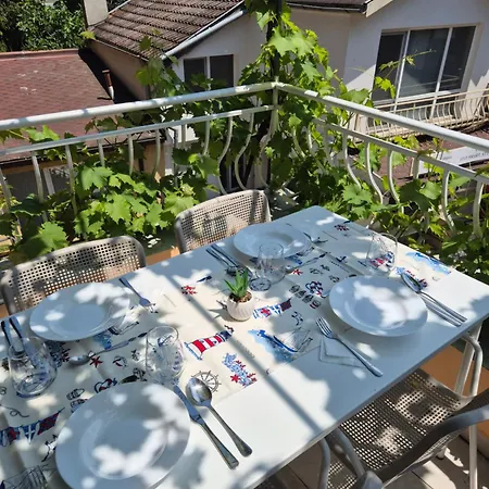 Yes Apartman Várna