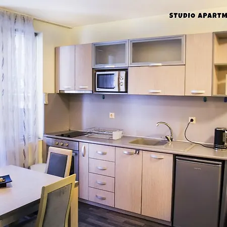 Yes Apartman *
