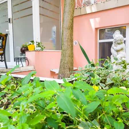 Yes Apartman Várna